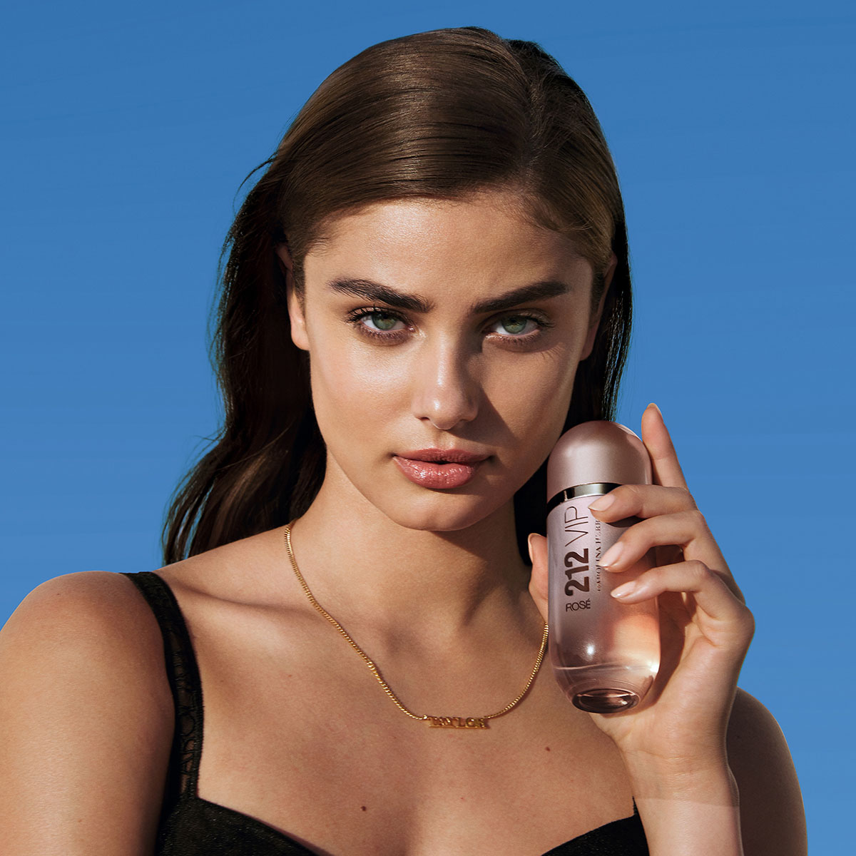 212 VIP ROSÉ SET PARA MUJER EAU DE PARFUM + BODY LOTION + EAU DE PARFUM